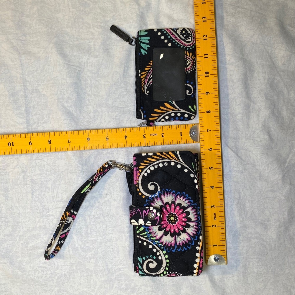 Vera Bradley Bandana Swirl Tech Wallet & Zip ID Case Set Retired - Picture 6 of 6